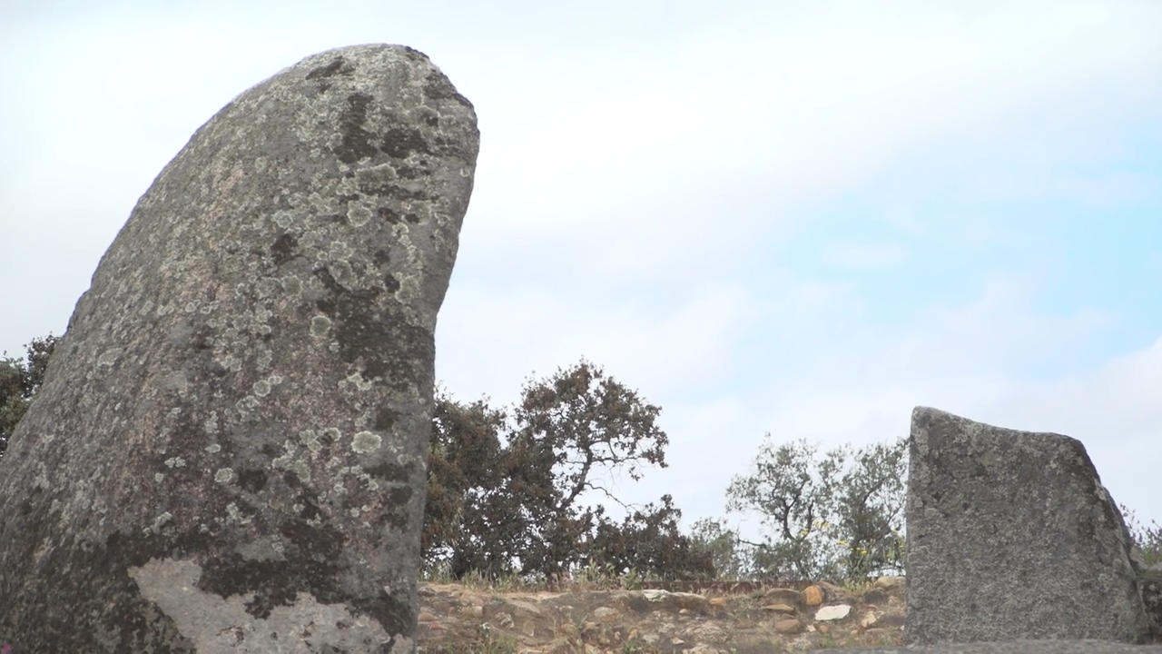 DONDE ANDAS - 96: Ceclavín y Dolmen de Lácara.