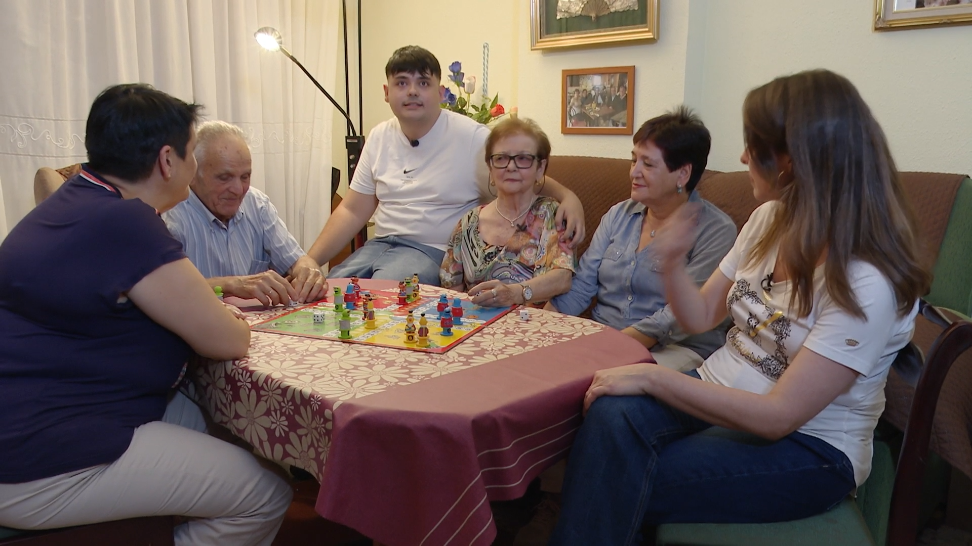 DE TAL ASTILLA, TAL PALO  - 11