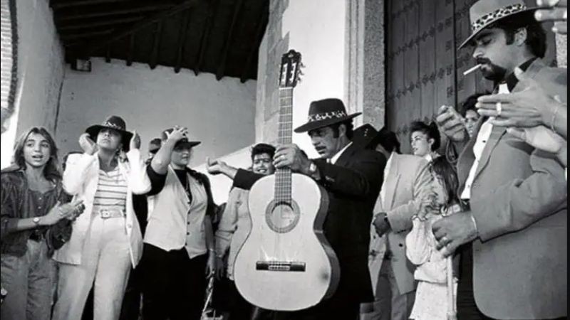 Portada de Agitación y Cultura